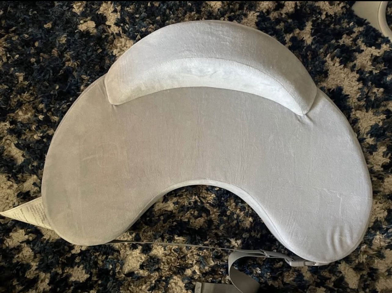Momcozy nursing support pillow