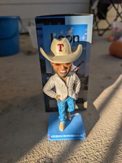 LEON BRIDGES TEXAS RANGERS BOBBLEHEAD THEME ITEM 4-4-26
