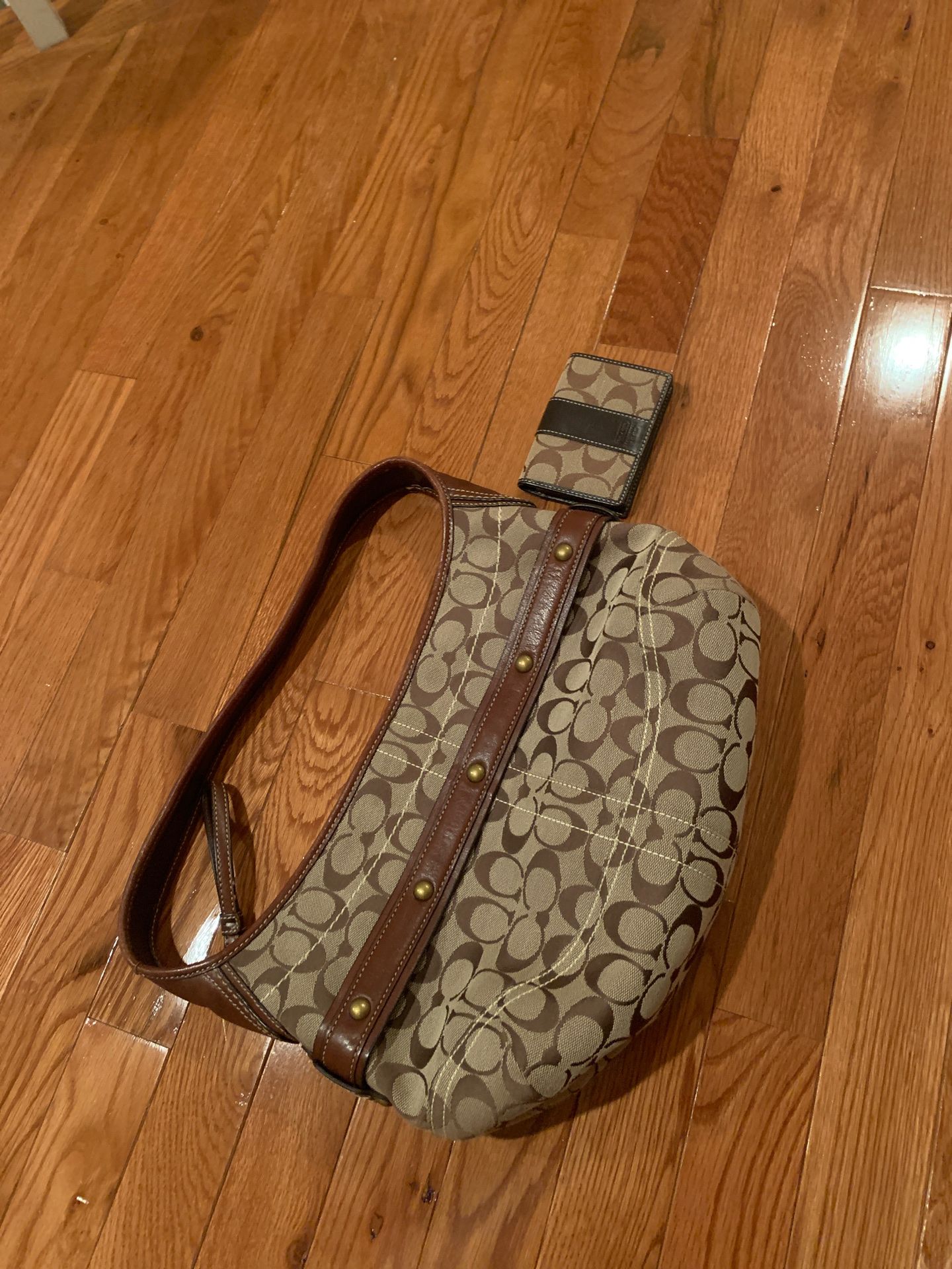 Coach purse and mini wallet, 100% authentic. need gone