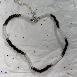 Black And White Necklace 