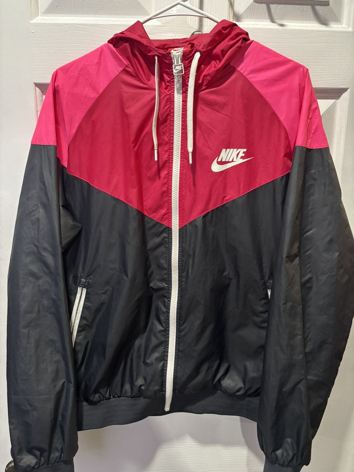 Women Nike Windbreaker