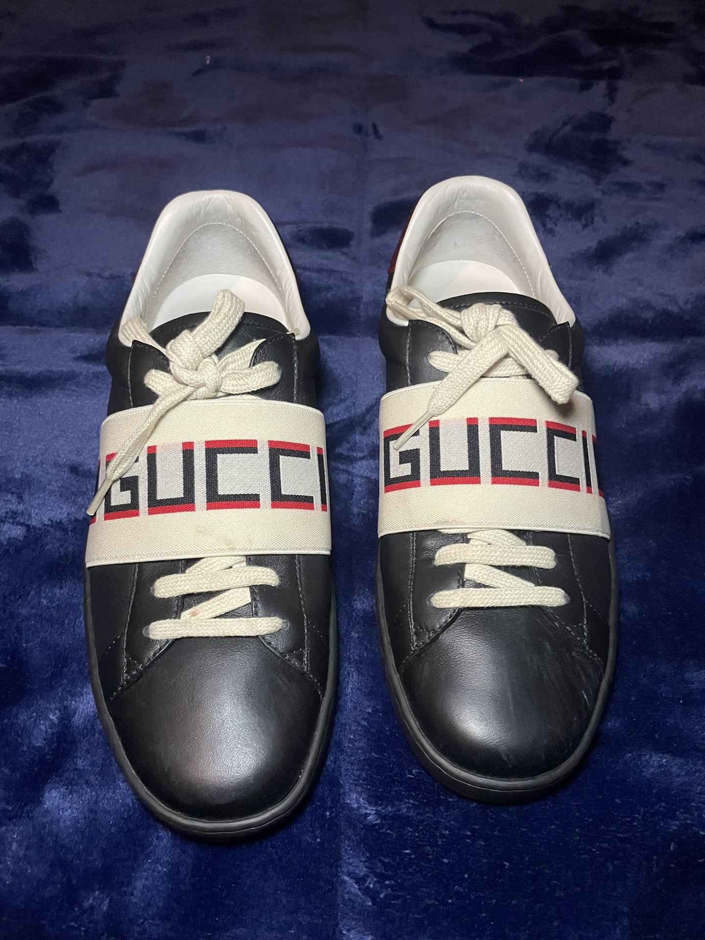 Authentic gucci Shoes Size 8(41)