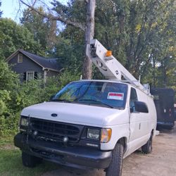 Ford E350 Super Duty work Van. Year 2000