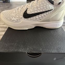 Kobe VI Potro