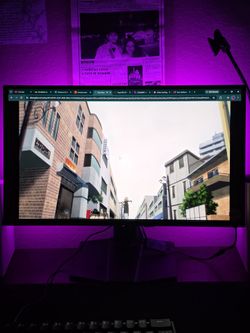 MSI Mag OLED gaming monitor 1440P 240hz