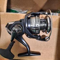 Shimano Miravel C3000HG Fishing Reel