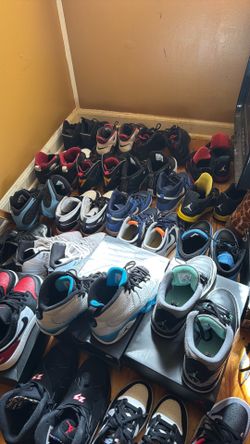 Jordan’s  lil boys old school size 3,4,5,