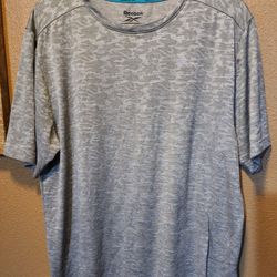 Reebok Men's Camouflage Gray Tee Large