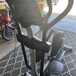 Elliptical Pro Form 600LE