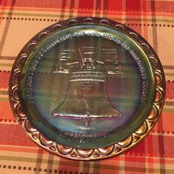 Vintage Indiana Glass bicentennial commemorative plate 8” blue American Made in Dunkirk, Indiana 1976