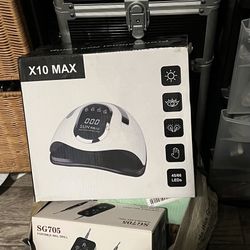 Equipo Conpleto Para Aser Uñas Acrilicas Ay Casi Todo Lo Nesesario Cosas Nuevas Y Usadas Se Vende Todo Junto 