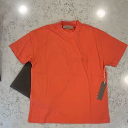 100% Authentic Coral Essentials Tee Xs