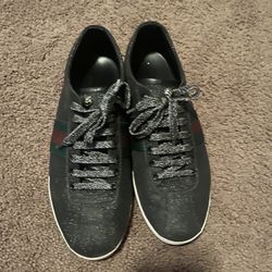 Gucci Shoe Size 9 men 