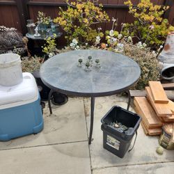 Free Table