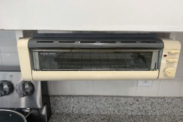 Black & Decker Spacemaker Optima Horizontal Toaster (Vintage Under Cabinet)