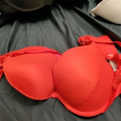 34d Bras Most New $5 Each