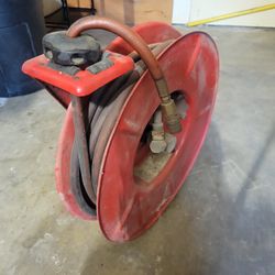 Compressor Hose On Wheel
