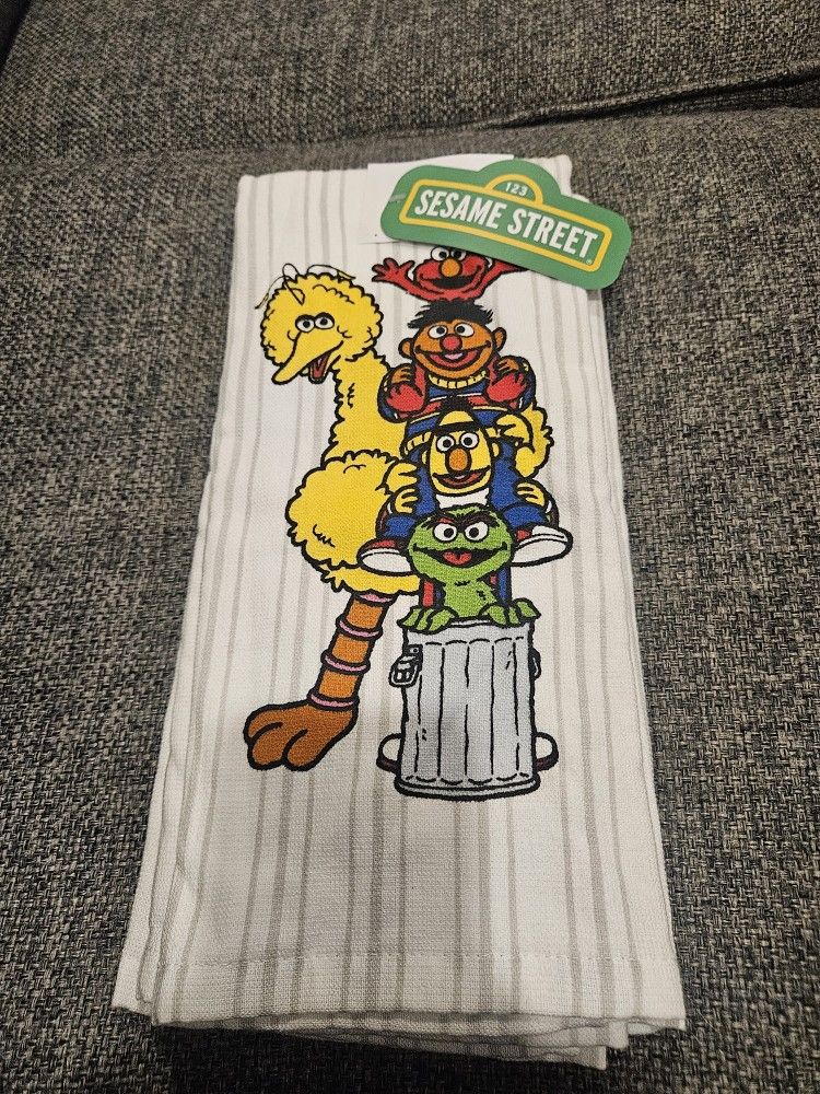 Sesame Street kitchen towels- set of 2