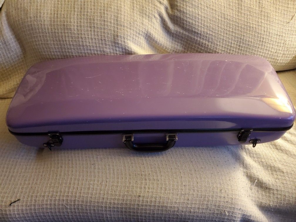 Violin case