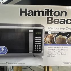 Hamilton Beach Microwave 900 Watts