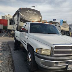  Dodge Ram 3500 5.9 Diesel 2001 Estandar And Trailer 2015 40 Ft