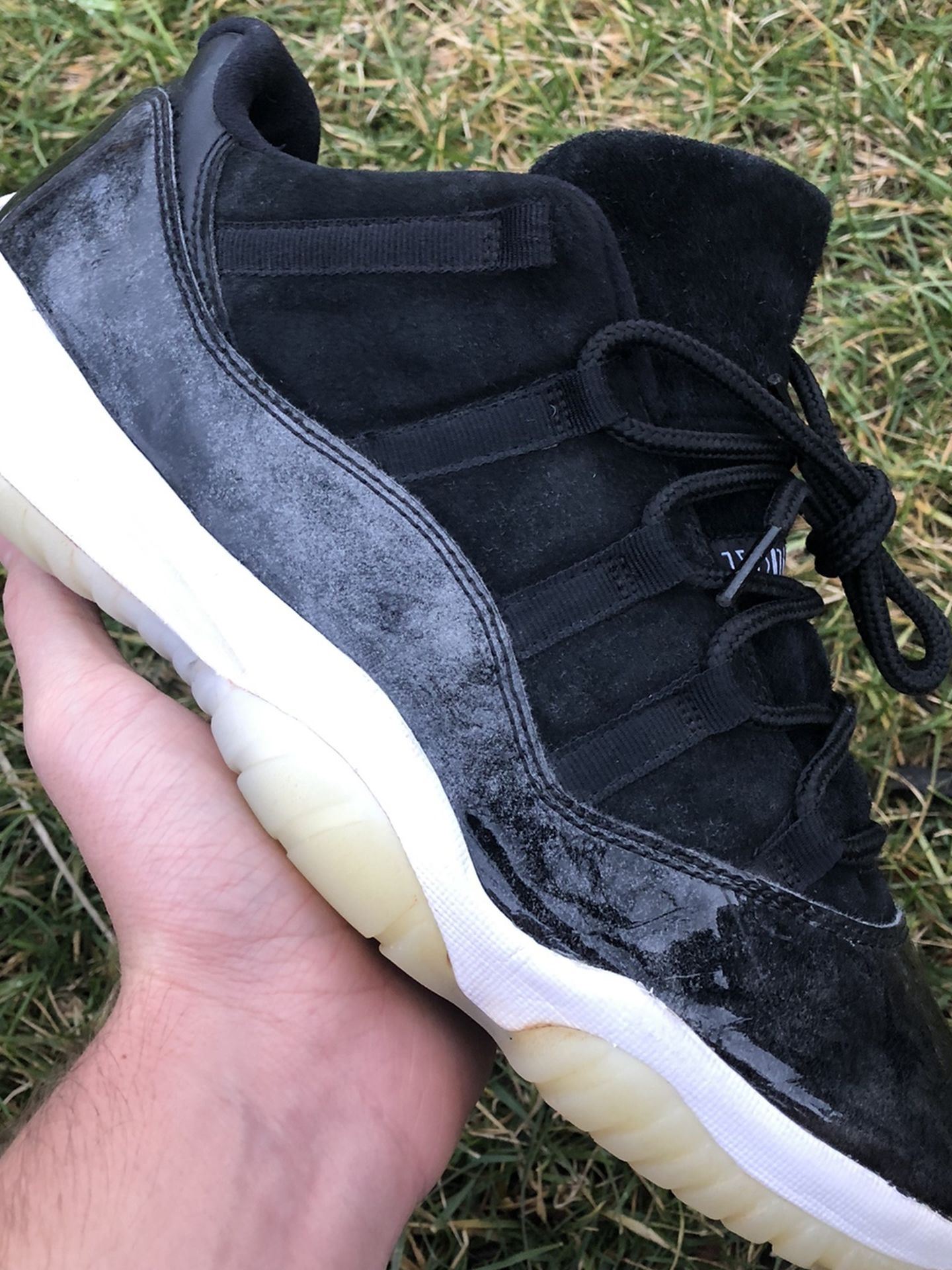 Jordan 11 Low Baron