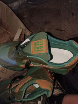Stay Real Sneakers Green Suede Low-Top