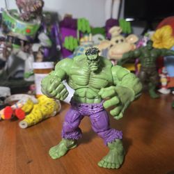 2009 Hasbro Marvel Universe 3.75" Hulk action