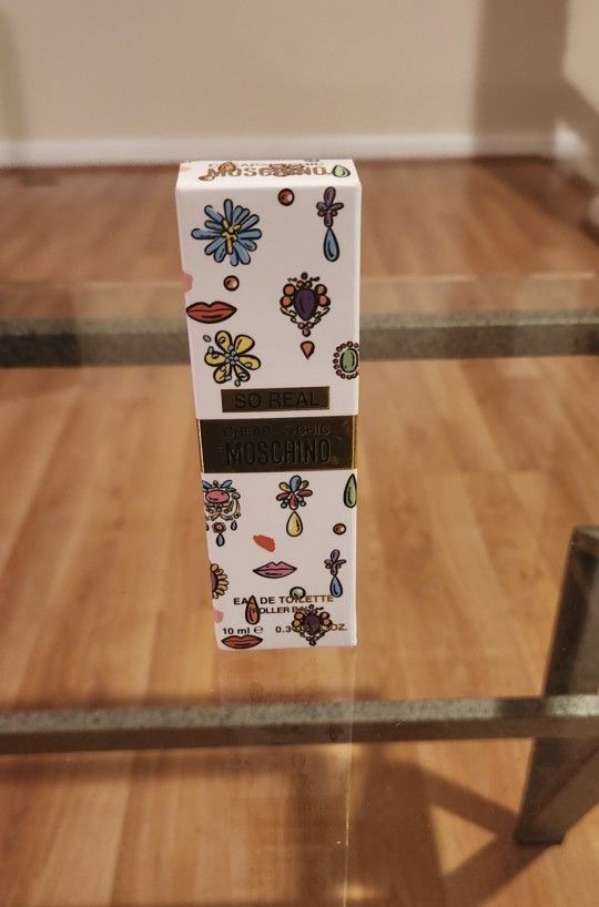 Moschino So Real Cheap and Chic EDT Rollerball Perfume 0.3oz/10ml Brand New