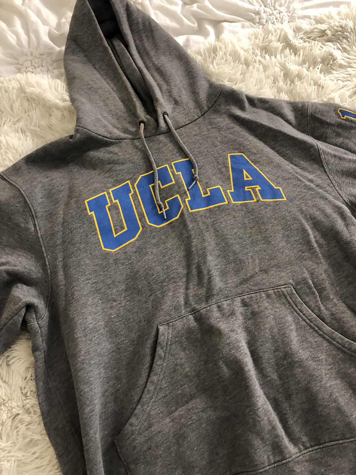 UCLA hoodie (Large). Go bruins!!