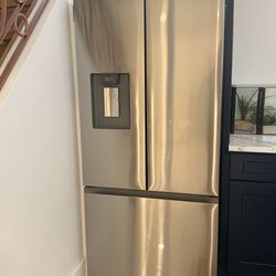Samsung French Door Refrigerator with Water Dispenser