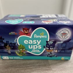 Pampers easy ups 4T-5T 104 Count (Brand New Unopened Box)