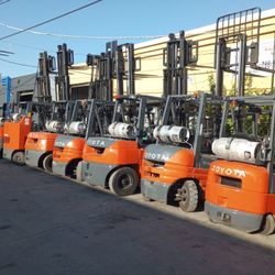 Forklift Toyota $9999