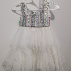 Children's party dress
American Princess