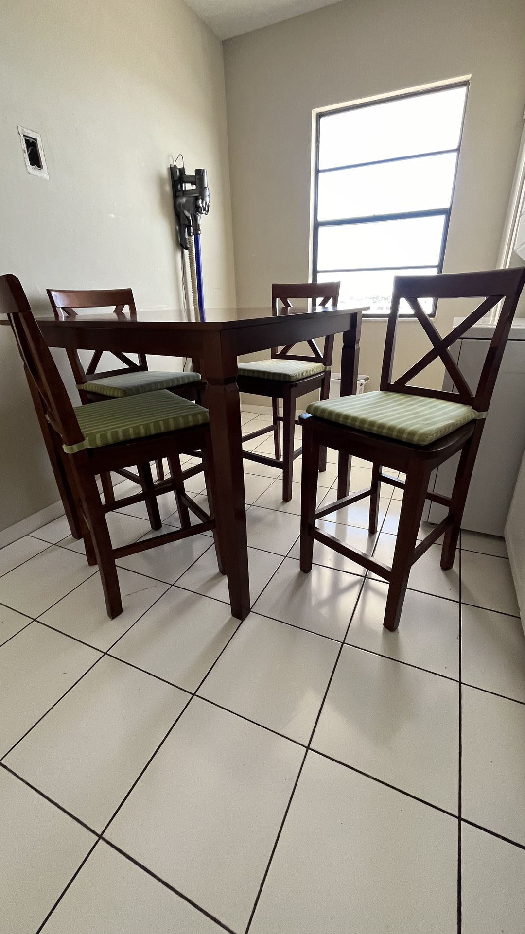 Free Dining Room Table And Chairs- High Top