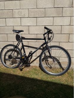 Vintage Univega Alpina Uno LX 26” Mountain Bike