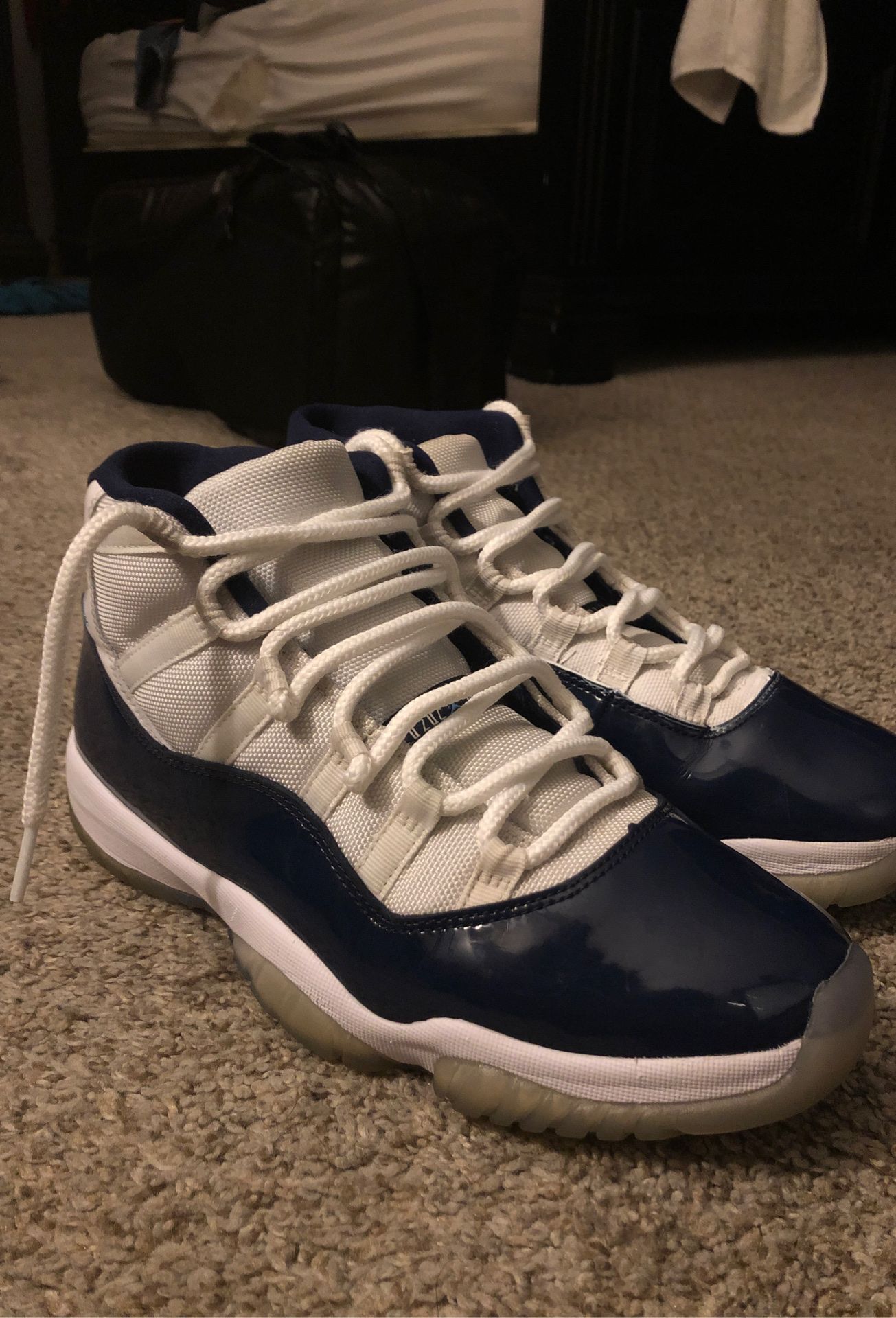 Air Jordan 11 Retro (Size 10)