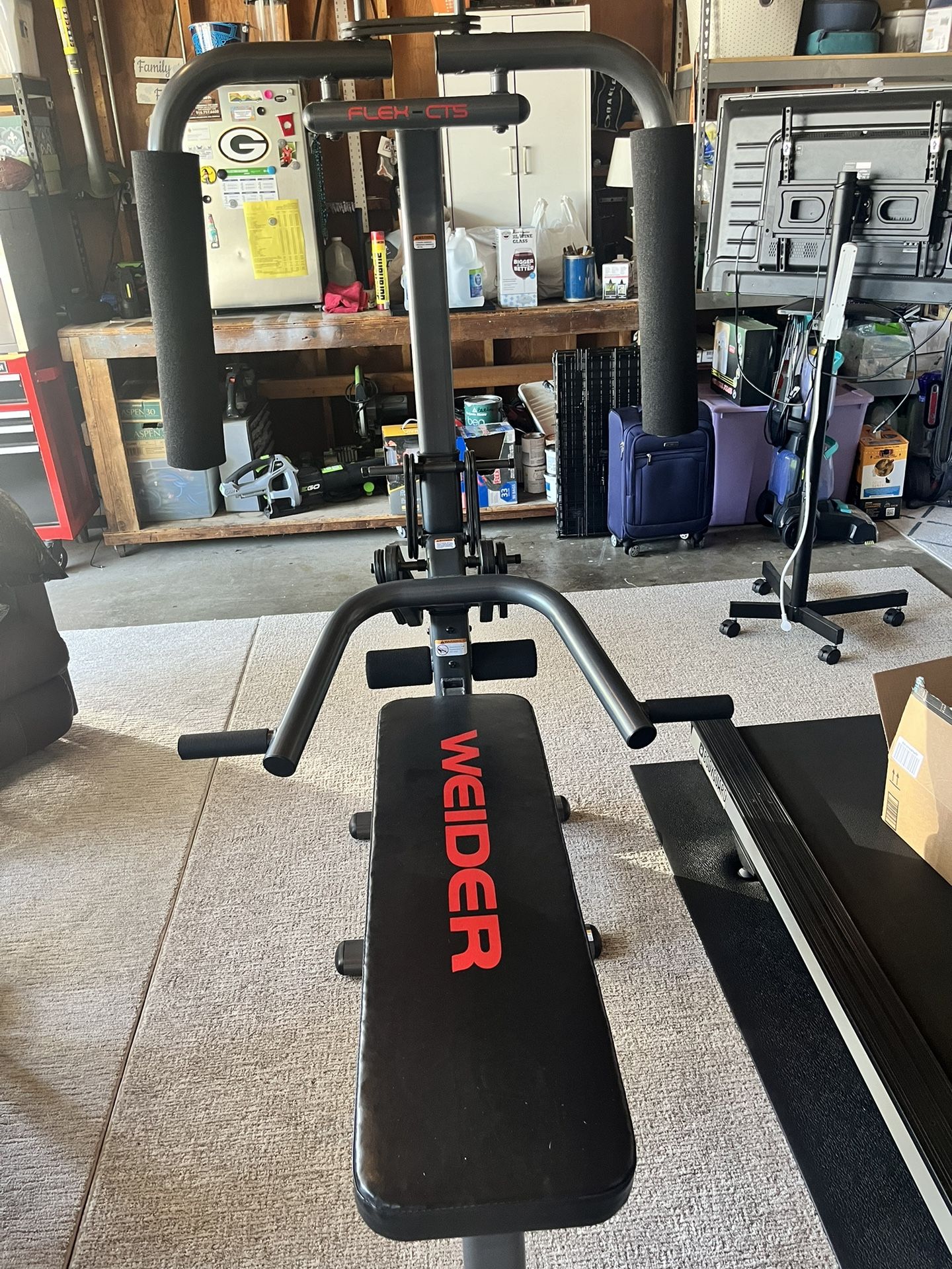 Weight Bench With Resistance Bands