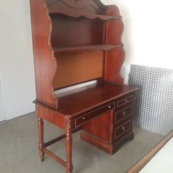 Solid Wood Desk With Hutch Good Condition Asking 350 Negotiable 