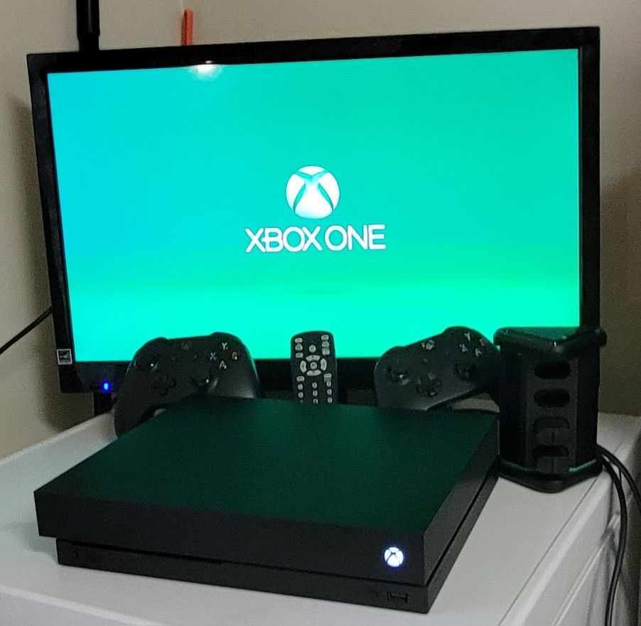 X Box One X
