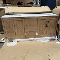 72” Bathroom Vanity In Wood Color 