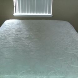 queen size thick pillow top  mattress can deliver 