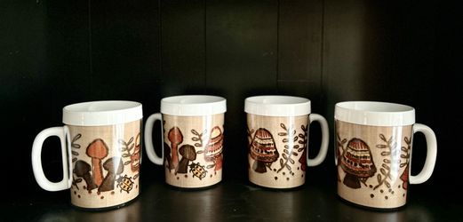 Thermo- Serv Vintage Mugs