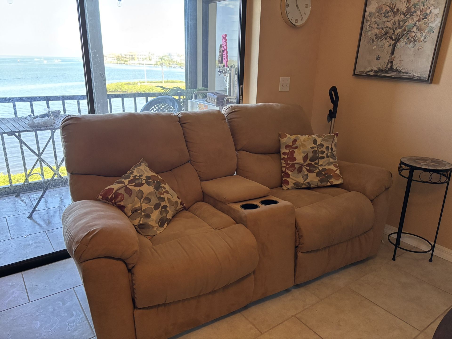 Recliner Love seat