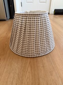 Lamp shade