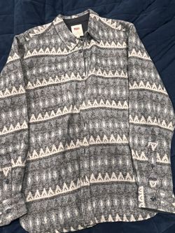 Levi’s Long Sleeve Button Up Shirt 
