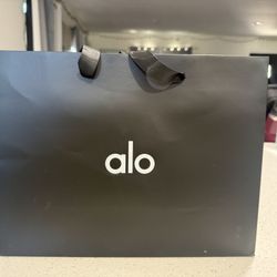 Alo Gift Bag 