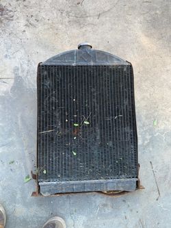 1927 to approximately 1931 Chevrolet radiator