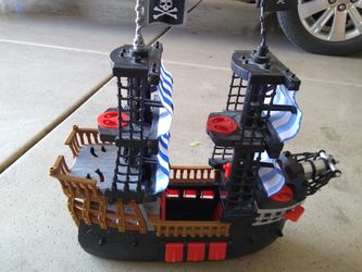 Imaginext Black and Red Pirate Ship
