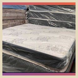 King Size Mattress/ Colchon